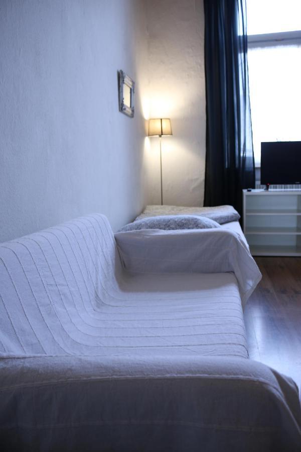 Moderne Studio: Business-Friendly Apartments in Oberhausen Oberhausen  Exterior photo